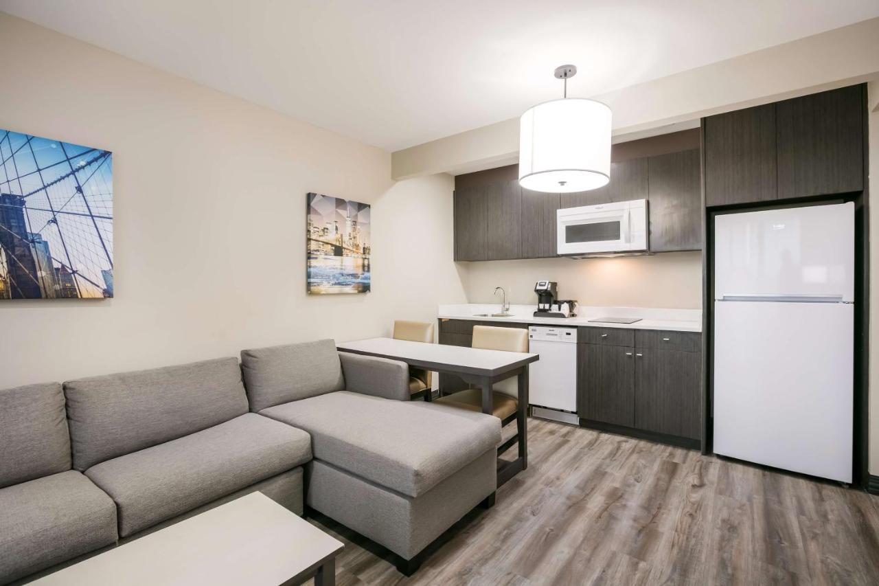 Best Western Plus Executive Residency Bronx New York Bagian luar foto